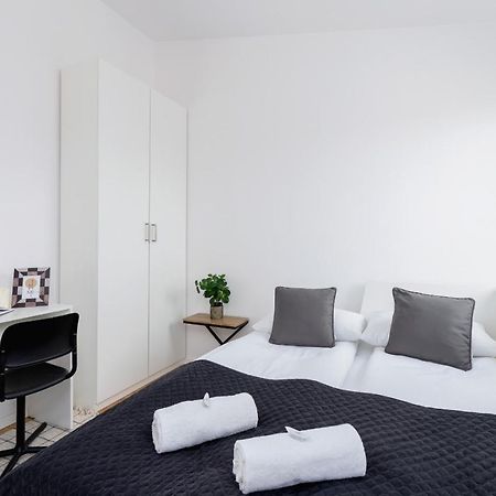 Radziwiłłowska Apartment Cracow Planty by Renters Kraków Zewnętrze zdjęcie