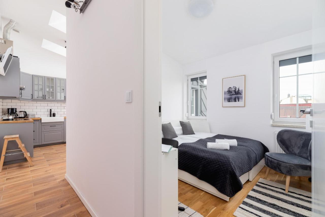Radziwiłłowska Apartment Cracow Planty by Renters Kraków Zewnętrze zdjęcie