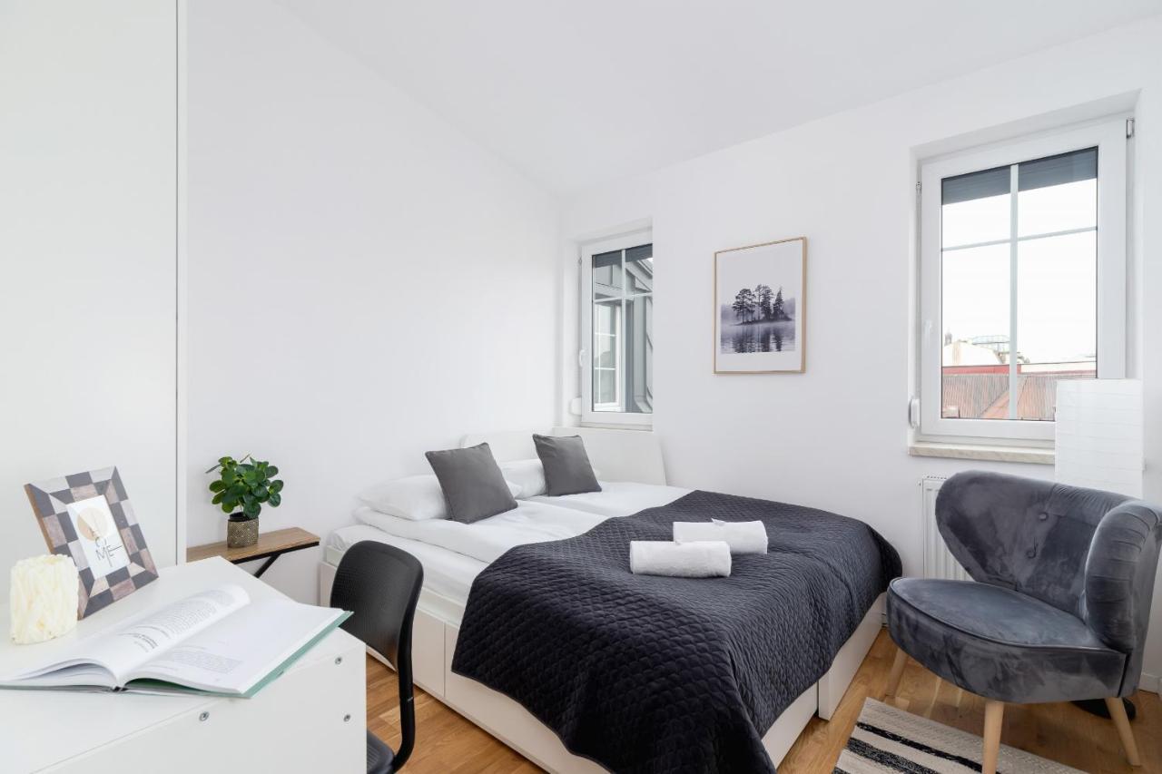 Radziwiłłowska Apartment Cracow Planty by Renters Kraków Zewnętrze zdjęcie